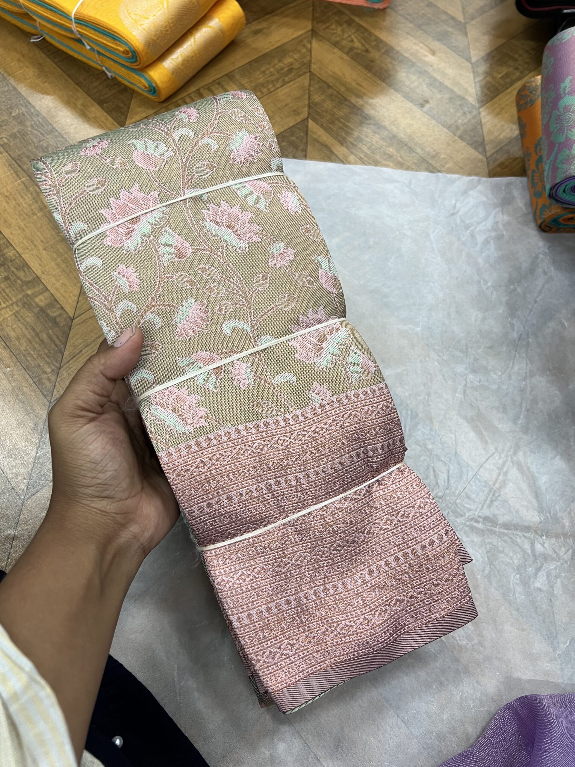 Small pichwai hit seller