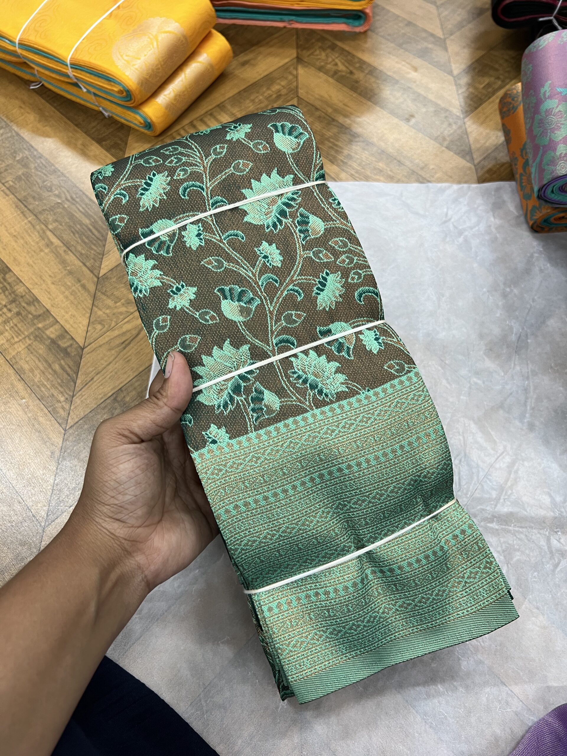 Small pichwai hit seller