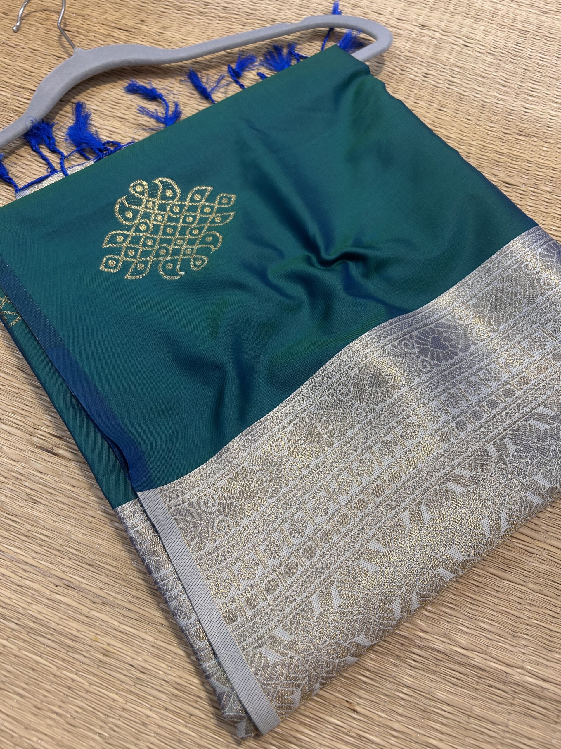 Hit selling Kolam soft silk