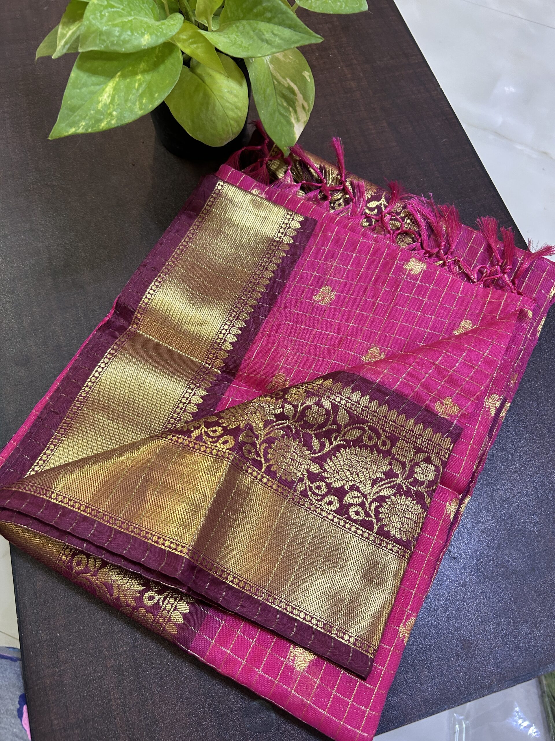 Banarasi zari kattam BZ50