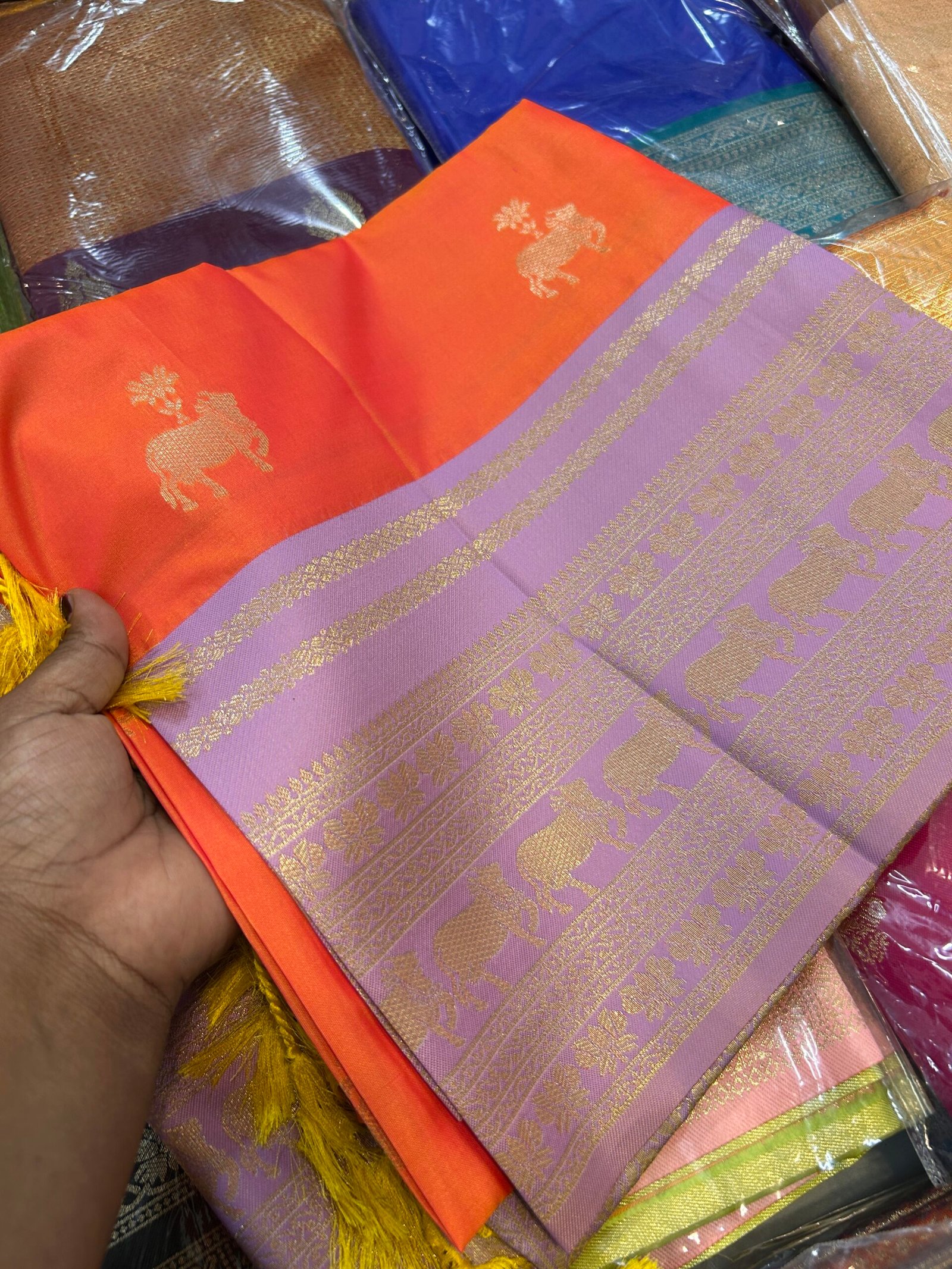 Pichwai Matka glaze silk - Image 3