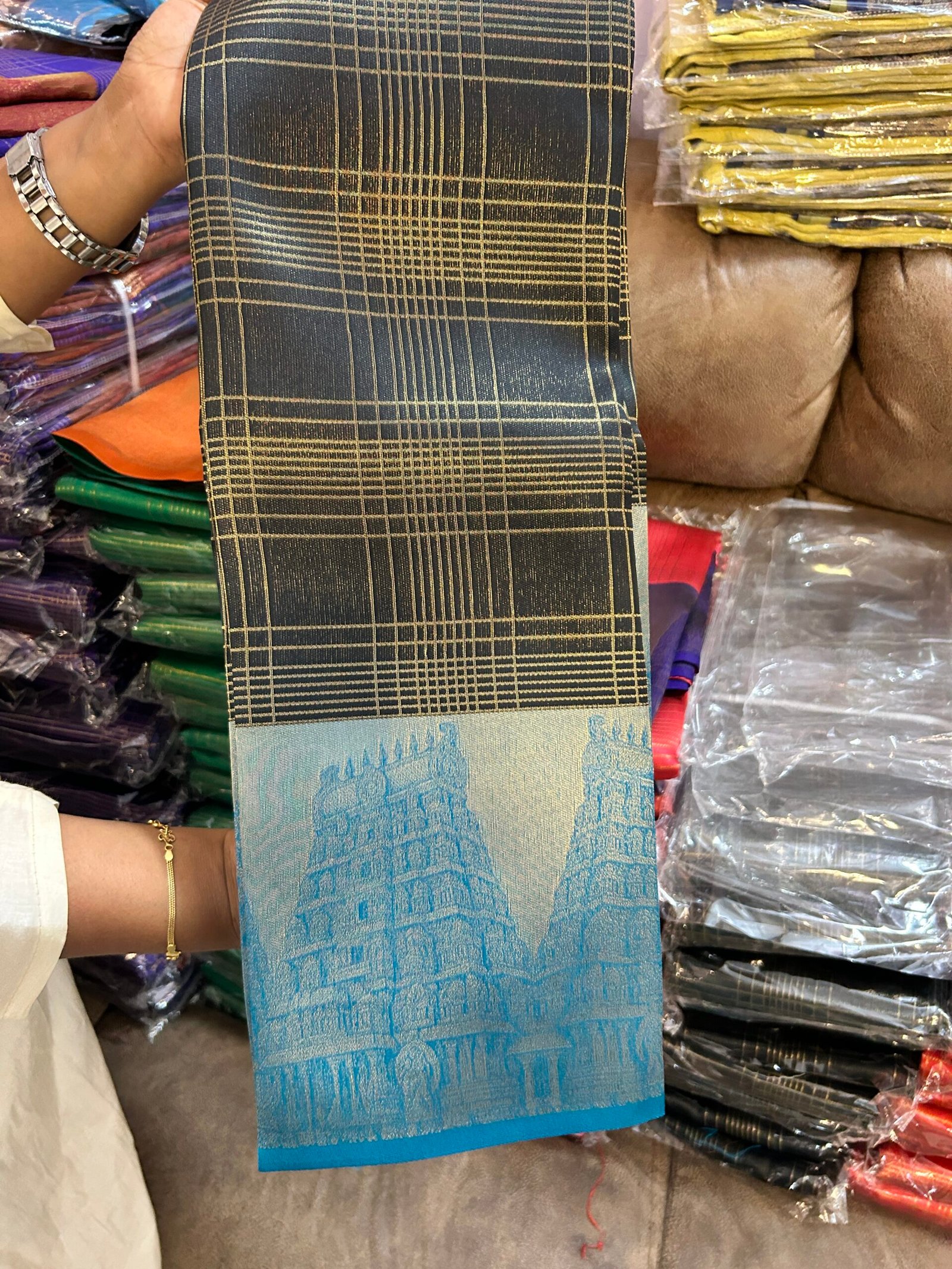 Jet Black powder blue Srirangam - Image 6
