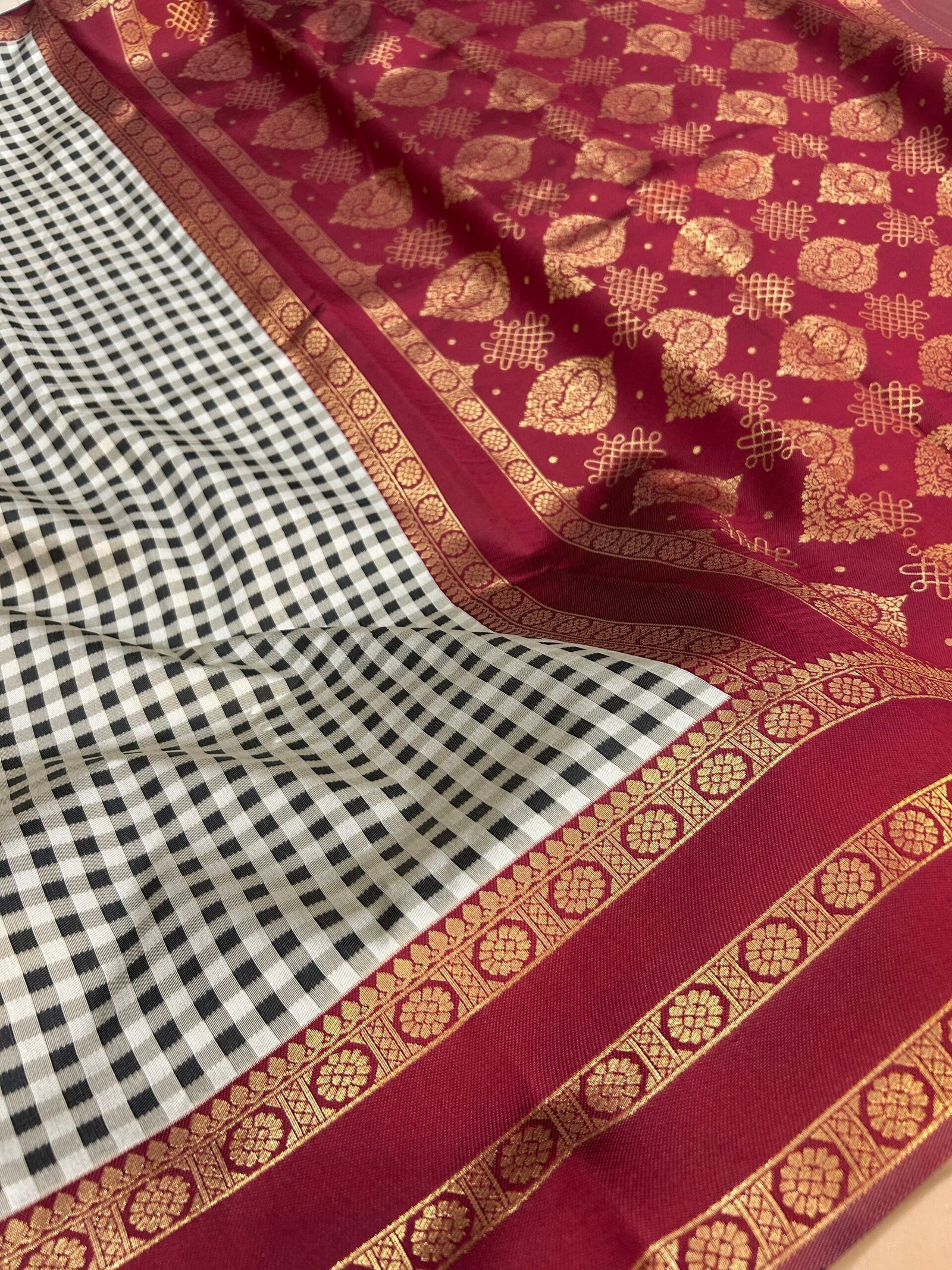 Arakku podi Maroon MADRAS KATTAM - Image 4